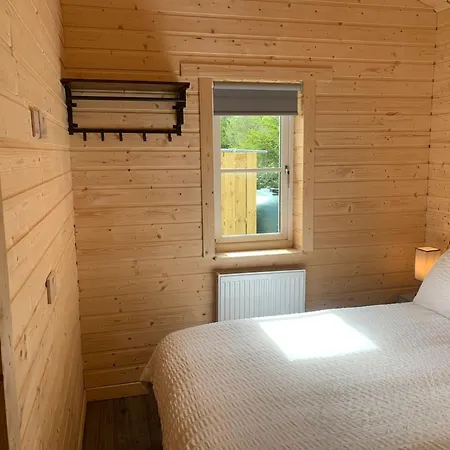 Crolly Cabin *